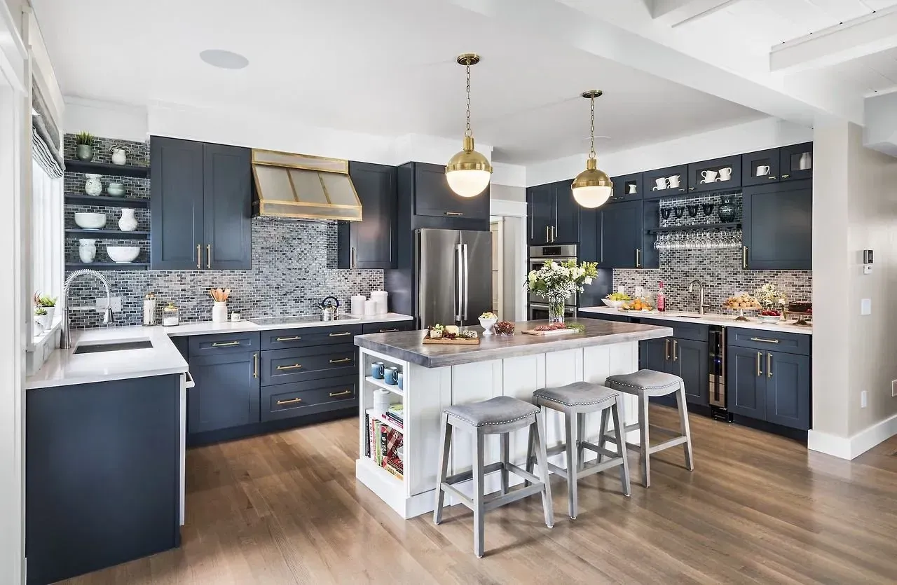 Shaker Blue Cabinets - Image 3